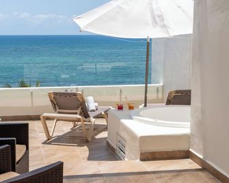 Akumal Bay Beach & Wellness Resort - Akumal