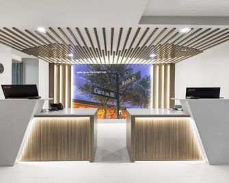 La Quinta Inn & Suites by Wyndham Atlanta Roswell - Roswell - Ingresso