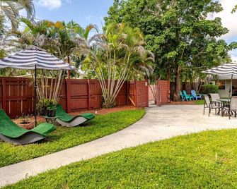 Your Modern South Florida Oasis Comfy and Central - Fort Lauderdale - Patio