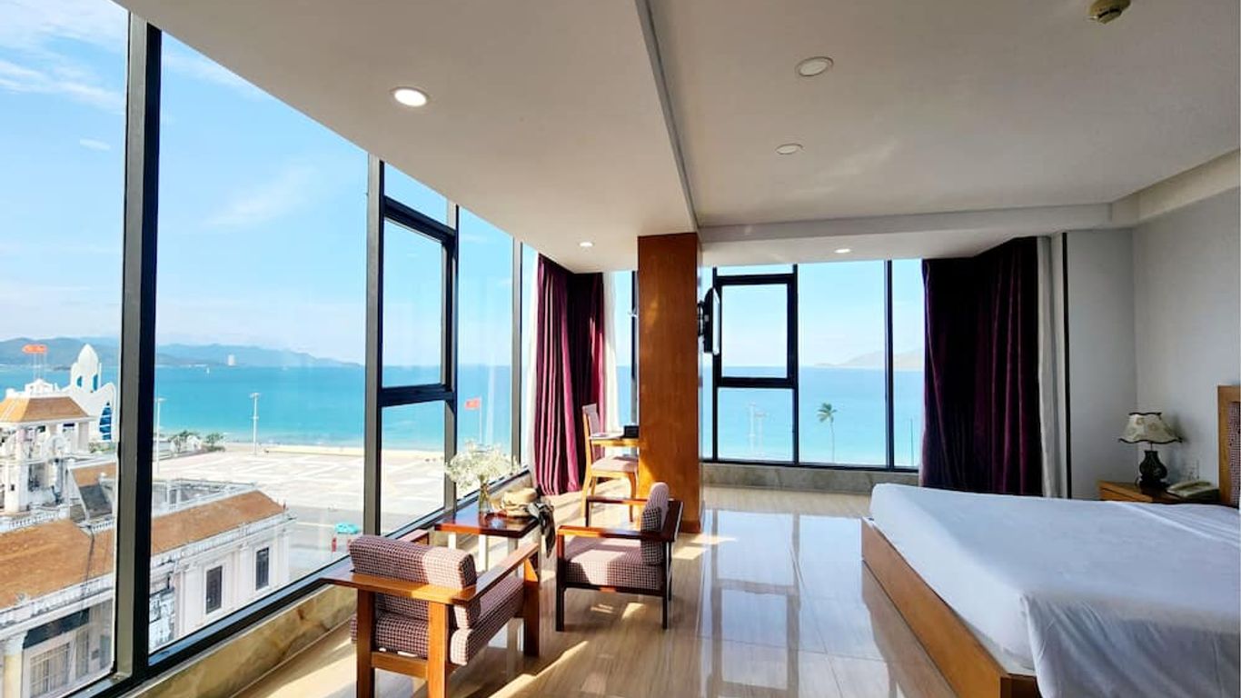 Happy Light Central Nha Trang