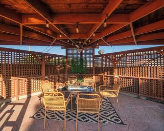 Pool, Hot Tub, Luxury 3 Beds,15 Min Beach,dt, Zoo, Sesame Place, Airport - National City - Patio