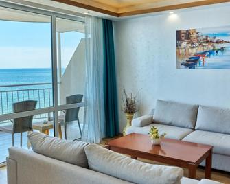Bilyana Beach Hotel - Nesebar - Living room