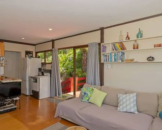 Treetop Bach - Hahei Bach - Hahei - Sala de estar