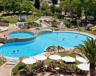 Rocha Brava Village Resort - Praia do Carvoeiro - Piscina