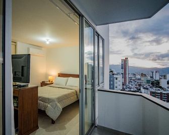 Attractive apartment, well located, bright, comfortable, very complete, ventilated. - Bucaramanga - Balcón