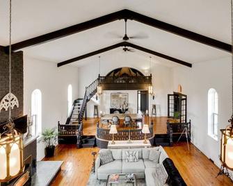 The Prince Edward County Church, A Unique Escape - Belleville - Living room