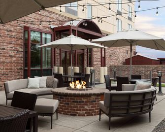 Courtyard by Marriott Denver Airport - Denver - Pátio