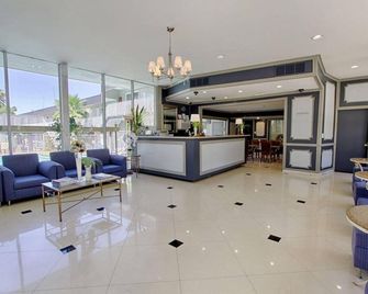 The Sojourn Sherman Oaks - Sherman Oaks - Hall d’entrée