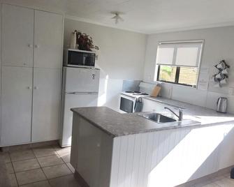 Silversands - Waihi Beach - Kitchen