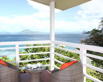 Matinloc Island Resort - El Nido - Ban công