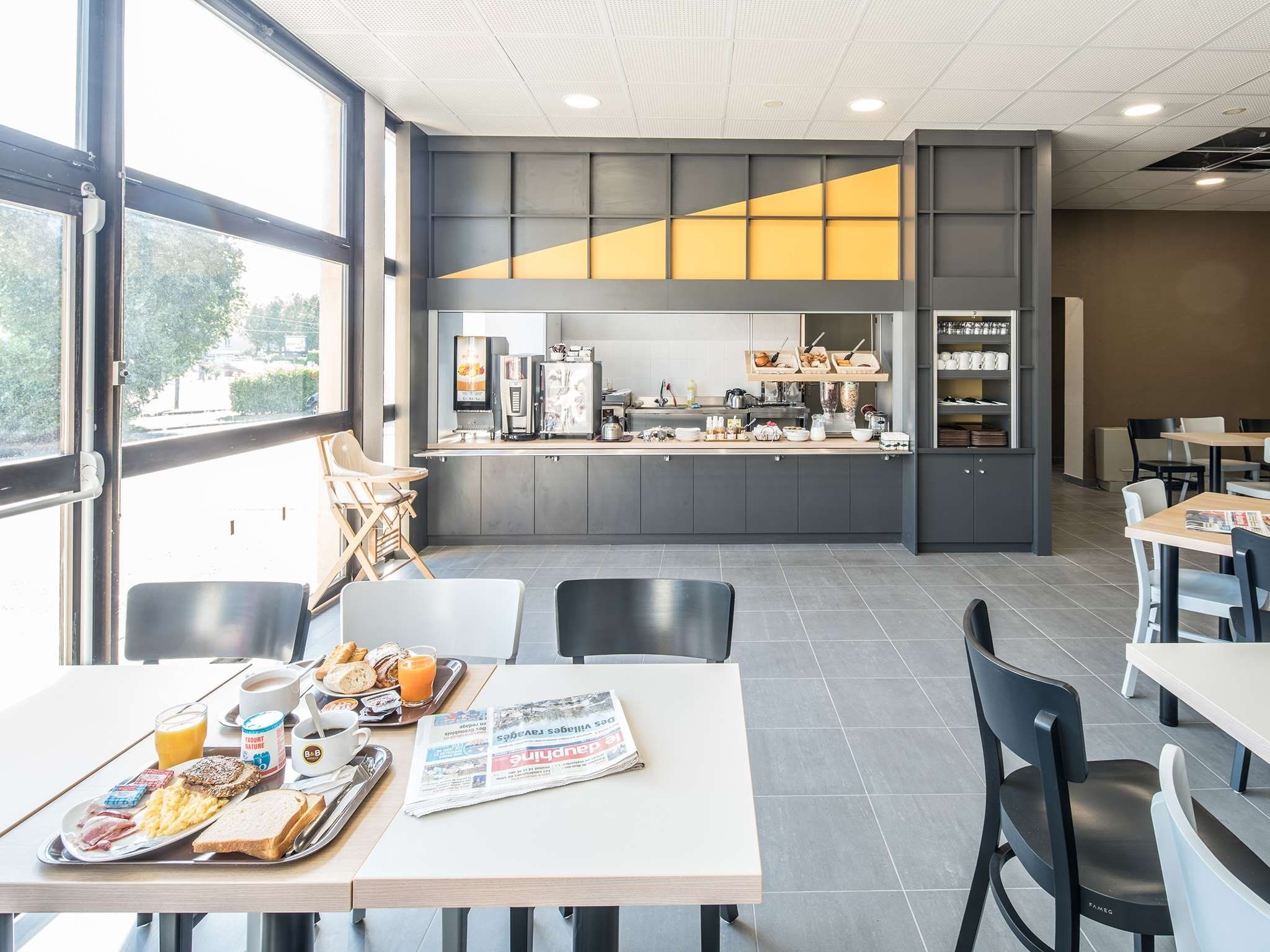 B&B HOTEL Grenoble Centre Verlaine thumbnail 2