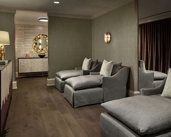 ذا ريتز كارلتون، شارلوت - تشارلوت (نورث كارولينا) - غرفة معيشة