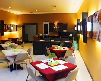 Hotel Kapuas Dharma - 坤甸 - 餐廳