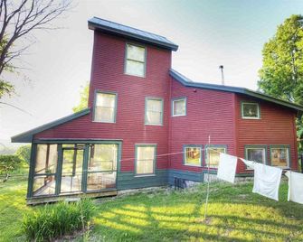 Modern Barn home near 5 Ski Areas - Brandon - Edificio