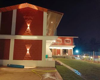 Sk Resort - Alibag - Budova