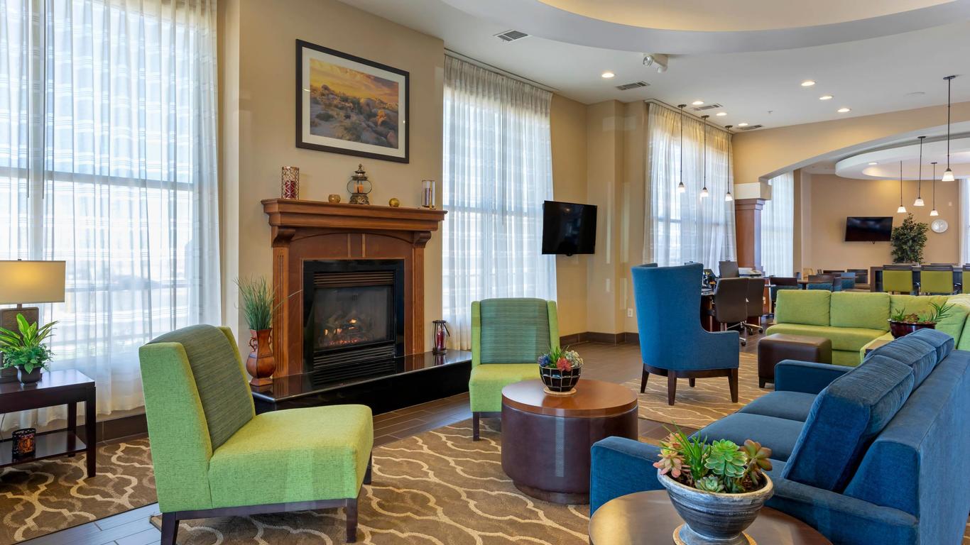 Comfort Suites Barstow near I-15