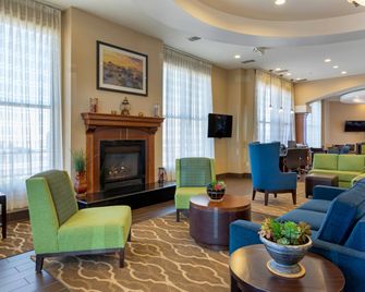 Comfort Suites Barstow near I-15 - ברסטאו - טרקלין