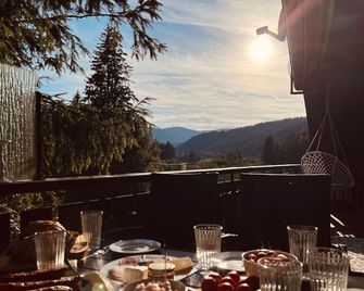 BlackNCozy - Großzügiges Designappartement mit Boxspringbetten und Heimkino - Feldberg - Balcon