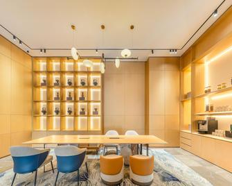 Holiday Inn Express Binzhou City Center By IHG - Binzhou - Building