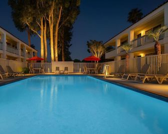 Motel 6 Thousand Oaks Ca - Newbury Park - Pool