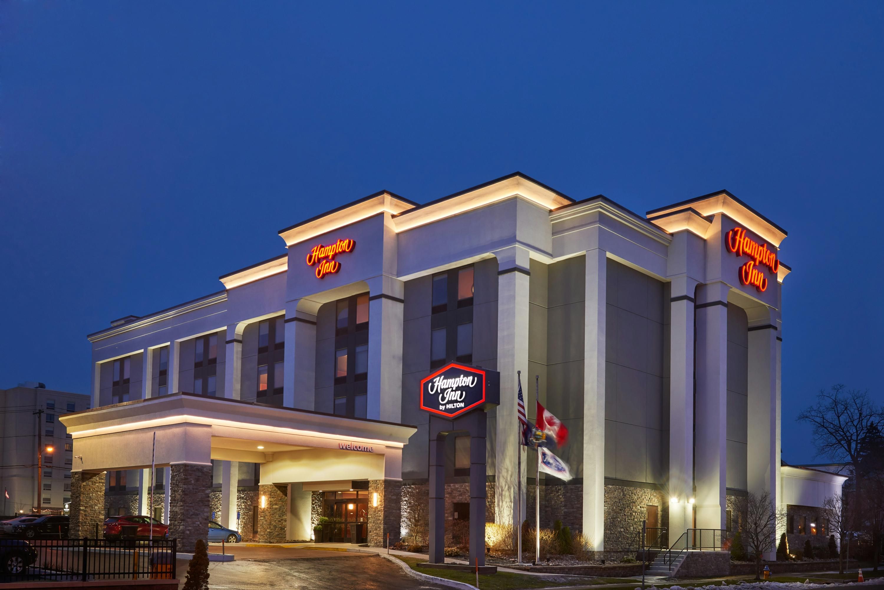 Hampton Inn Niagara Falls - Cataratas do Niágara - Edifício