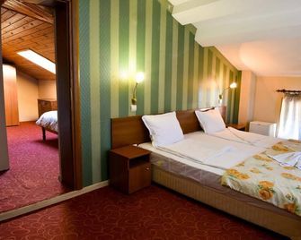 Hotel St. George Pobedonosets - Bansko - Slaapkamer