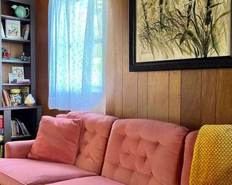 Cassio's Cottage - Coudersport - Sala de estar