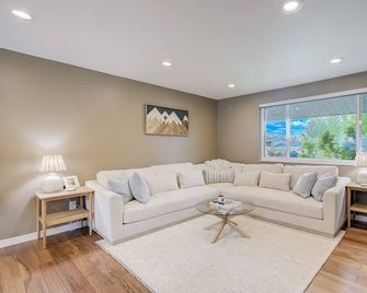 Modern 5 BR Ski House w Hot Tub - Cottonwood Heights - Sala de estar