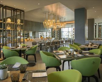 Novotel Muscat Airport - Muscat - Restaurant