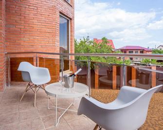 Luna Hotel Krasnodar - 克拉斯諾達爾 - 陽台