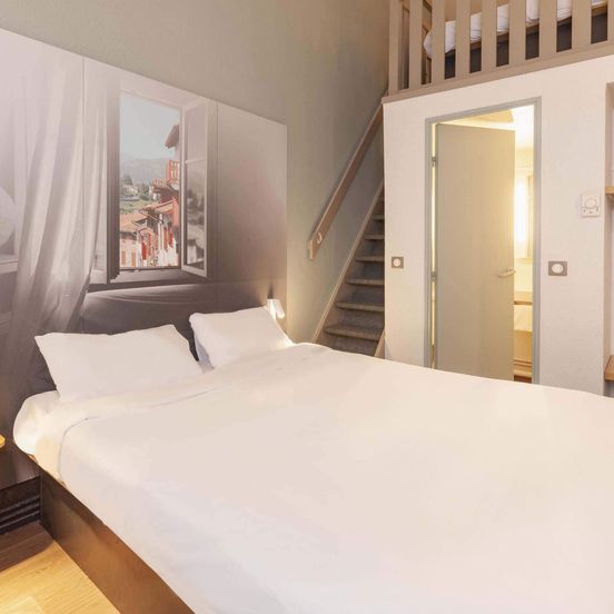 B&B HOTEL Bayonne image 1