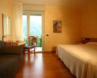 Hotel Castel Lodron - Storo - Bedroom
