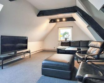 Gorgeous Home In Rydebäck With Wifi - Rydebäck - Living room