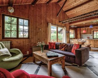 Chalet Trois Bois - Alpes Travel - Les Houches - Sleeps 8 - Les Houches - Sala de estar