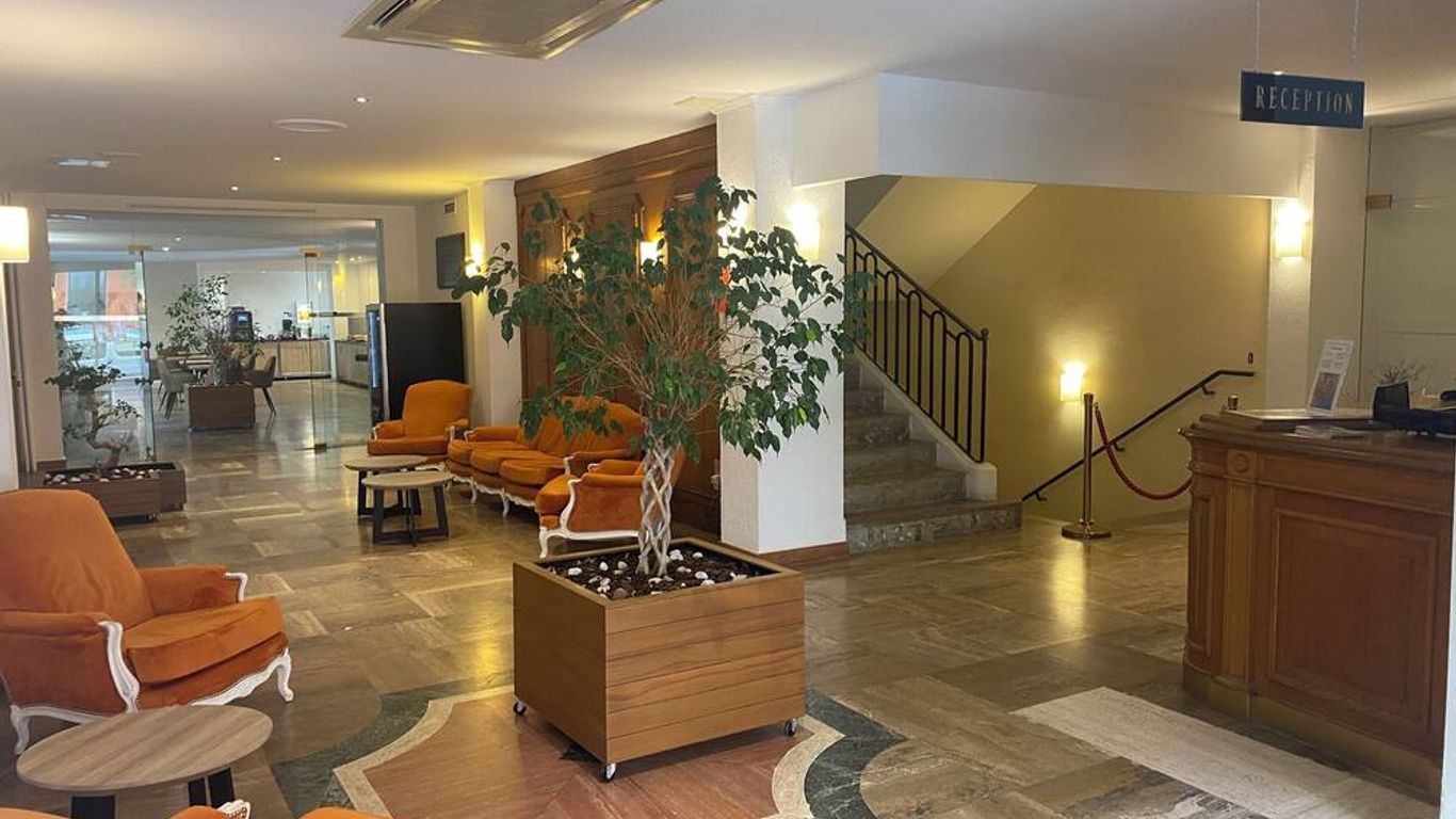 Grand Hotel De Calvi