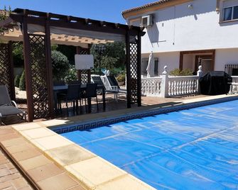 B&B Casa Flamenca de Granada - Cúllar-Vega - Piscina