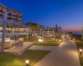 Sun Beach Resort - Ialysos - Patio