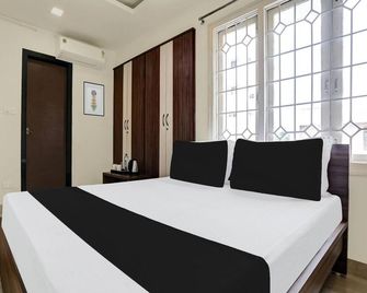 OYO Hotel O Ashok Nagar Near Jntu College - Kakinada