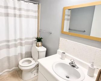 4br 3 Ba Retreat Near Randolph Afb Sleeps 8 Fast Wifi - Schertz