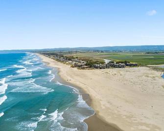 Oceanfront Very Private Condo - 48 Pelican Point - Pajaro Dunes on Monterey Bay - Watsonville - Pláž