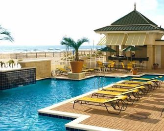 OceanAire Resort Best Location on Va Beach - Virginia Beach - Piscina