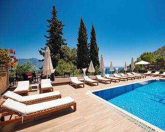 Castle Boutique Hotel Alanya - Alanya - Piscina