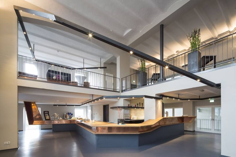 Factory Hotel - מינסטר - דלפק קבלה