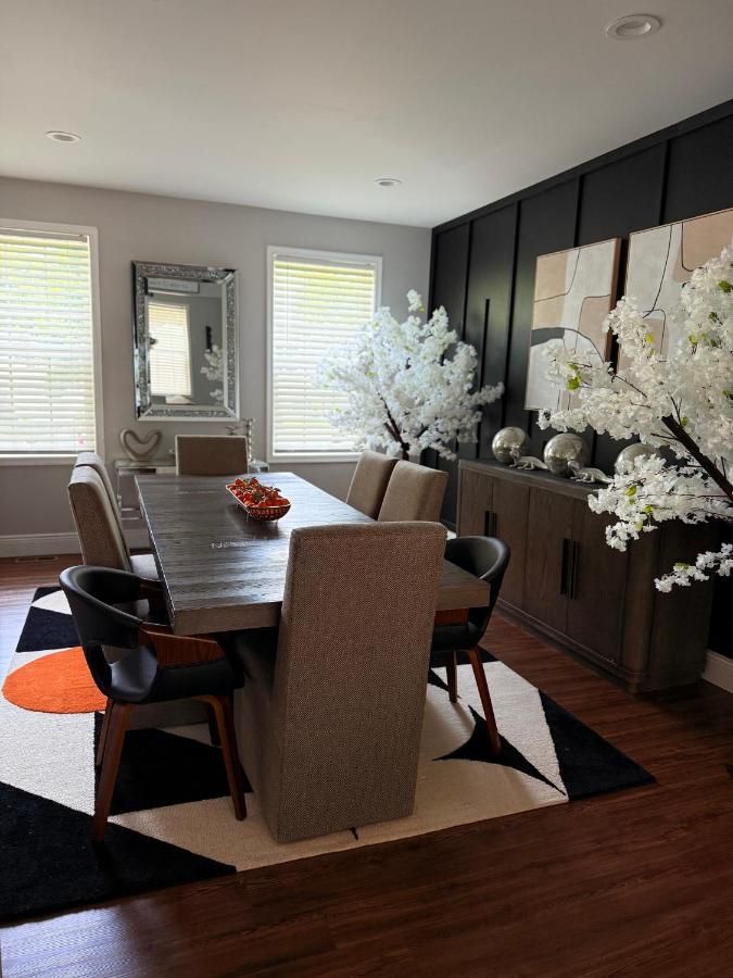 New Modern,stylish, Family-Friendly,fully Fenced
