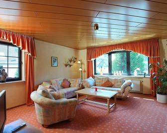 Apartment Hildegard, 85sqm, 1 bedroom, 1 living-bedroom, max. 5 persons - Lennestadt - Вітальня