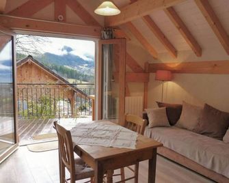 Le Solaret - Gîte cosi with view - PMR - Talloires-Montmin - Phòng khách