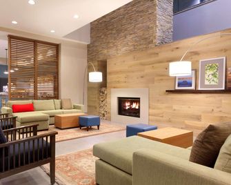 Country Inn & Suites Bloomington Mall of America - Bloomington - Living room