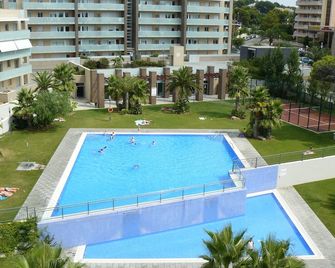 Apartamentos Ibersol Spa Aqquaria - Salou - Pool