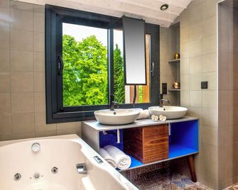 Les Tresoms Lake And Spa Resort - Annecy - Kylpyhuone