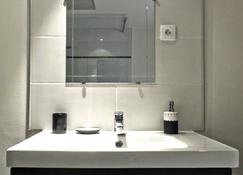 Appartements Residilaverde Hypercentre - 格勒諾布爾 - 浴室